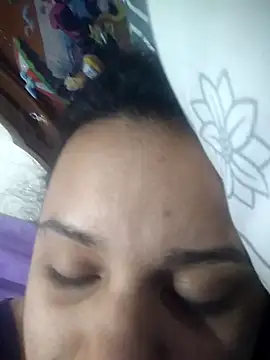  Miaaleon online show from 11/28/25, 09:20