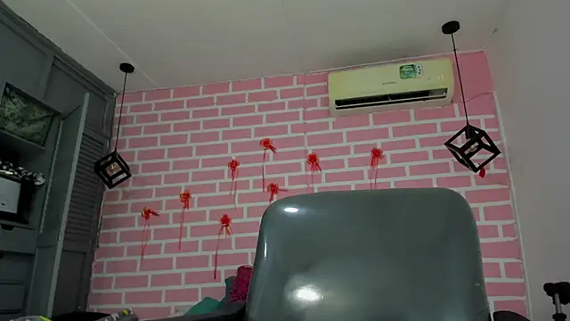 emy 0 online show from 02/26/25, 08:25