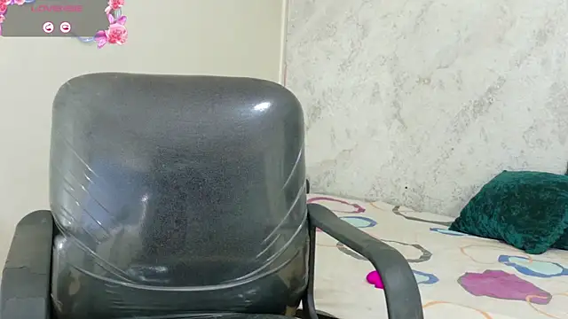 emy 0 online show from 03/14/26, 02:34