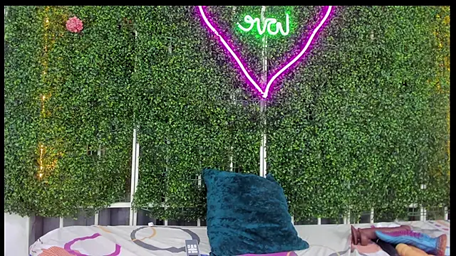 emy 0 online show from 03/14/25, 08:10