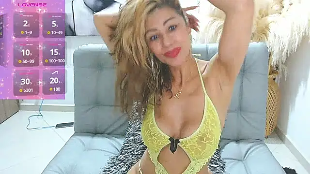 Isabelhot1 online show from 03/22/25, 07:53