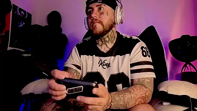 Ash gusbig online show from 02/16/26, 01:37