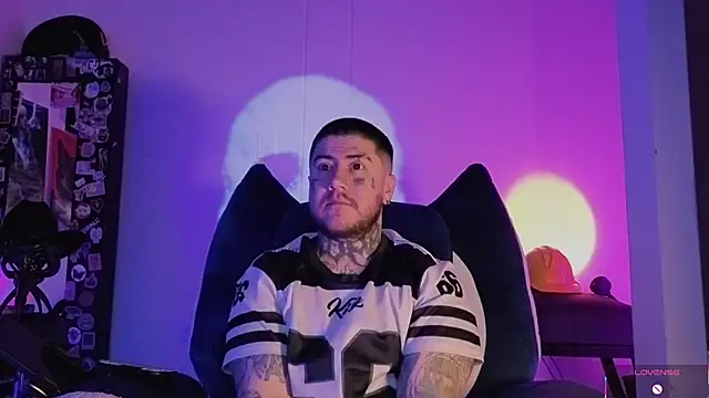 Ash gusbig online show from 01/11/26, 02:51