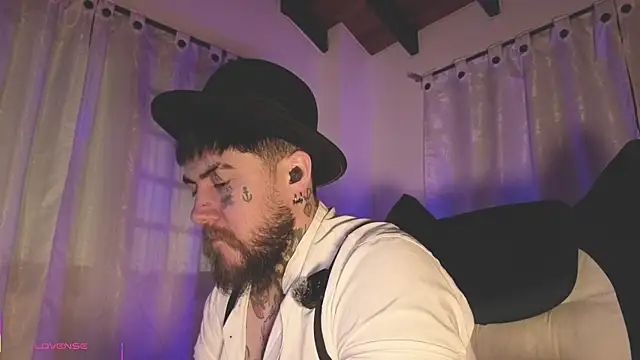 Ash gusbig online show from 04/08/26, 03:41