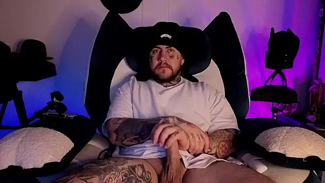 Ash gusbig online show from 02/10/26, 03:27