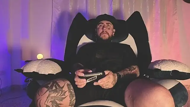 Ash gusbig online show from 04/06/26, 03:13