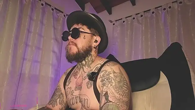 Ash gusbig online show from 04/12/26, 03:21