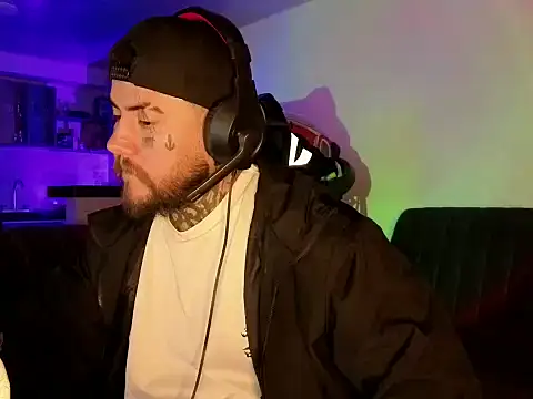 Ash gusbig online show from 02/25/26, 03:51