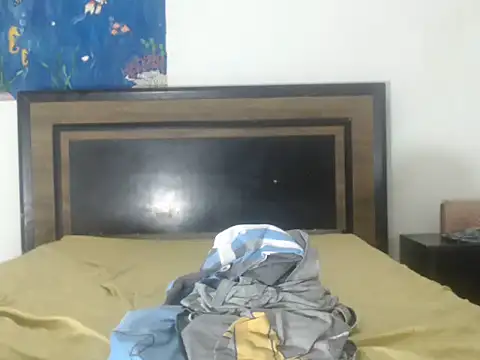 Snapshot of AlbertBigCock chatting on 04/09/26, 03:52 AlbertBigCock online show from 04/09/26, 03:52