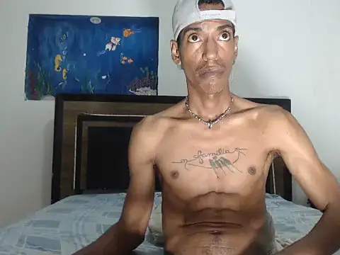 Snapshot of AlbertBigCock chatting on 02/03/26, 06:40 AlbertBigCock online show from 02/03/26, 06:40