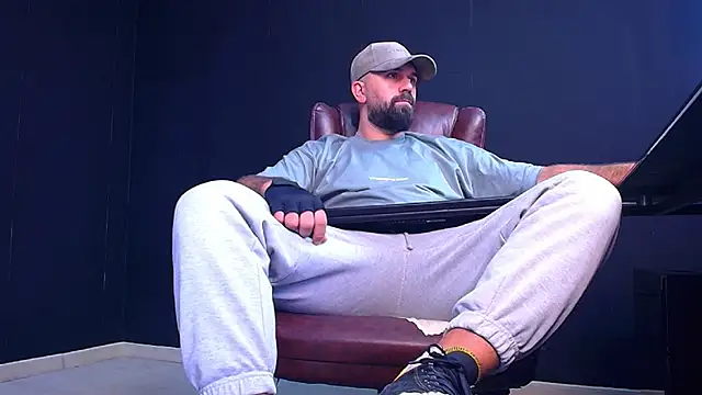 Snapshot of JackEthann chatting on 09/16/25, 06:14 JackEthann online show from 09/16/25, 06:14