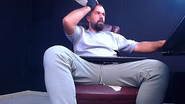Snapshot of JackEthann chatting on 09/09/25, 04:55 JackEthann online show from 09/09/25, 04:55