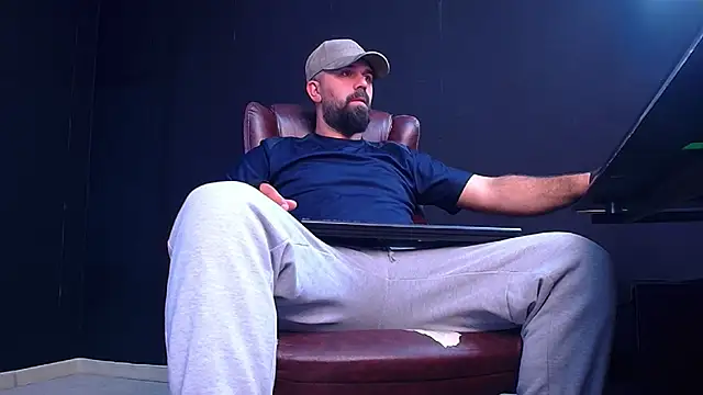 Snapshot of JackEthann chatting on 09/10/25, 05:06 JackEthann online show from 09/10/25, 05:06