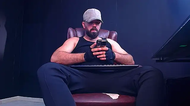 Snapshot of JackEthann chatting on 09/21/25, 04:50 JackEthann online show from 09/21/25, 04:50