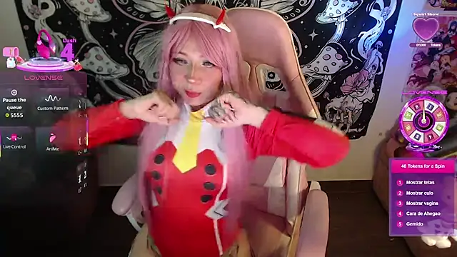 GamerCarrie online show from 10/31/25, 08:11