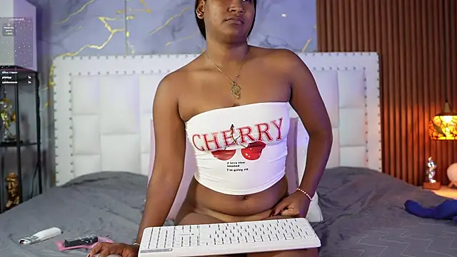 Snapshot of indianschoolgirl chatting on 05/28/26, 08:04 indianschoolgirl online show from 05/28/26, 08:04