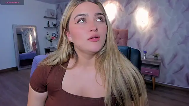 cattaleya    online show from 03/03/26, 03:35