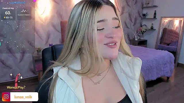 cattaleya    online show from 02/22/26, 04:04