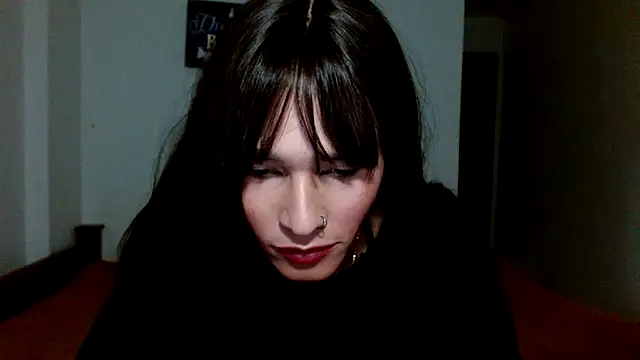 Snapshot of carolinemiller7 chatting on 01/14/25, 07:48 carolinemiller7 online show from 01/14/25, 07:48