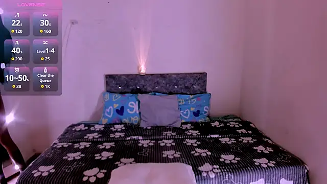 carolinemiller7 online show from 03/07/26, 07:37