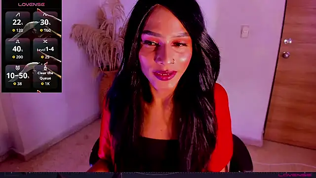 carolinemiller7 online show from 11/25/25, 03:40