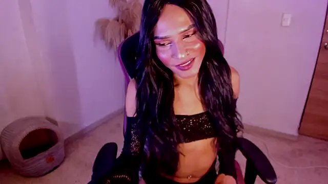 carolinemiller7 online show from 01/07/26, 06:51