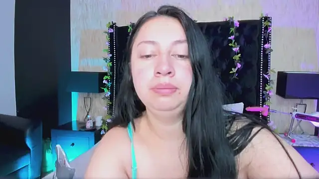 AshleeyPrincess online show from 11/25/25, 12:05