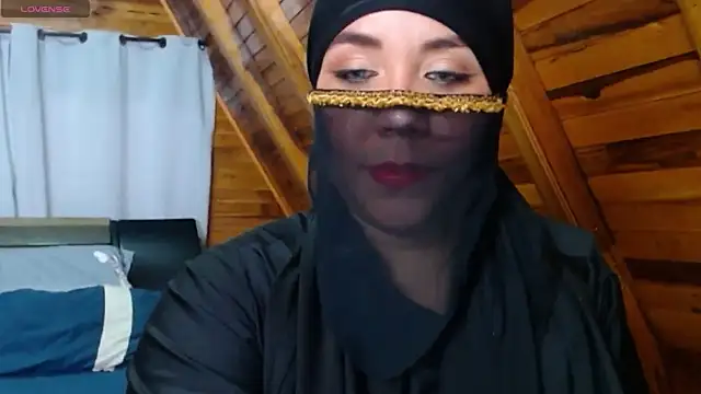 AmbarBurhan online show from 10/11/25, 03:24