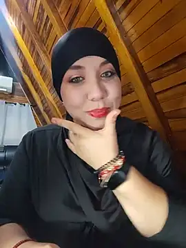 Snapshot of AmbarBurhan chatting on 06/19/26, 04:02 AmbarBurhan online show from 06/19/26, 04:02