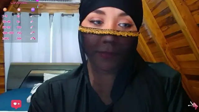 AmbarBurhan online show from 11/13/25, 04:22