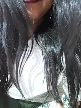 Snapshot of Samarya-78 chatting on 11/11/25, 07:25 Samarya-78 online show from 11/11/25, 07:25