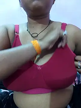 Snapshot of Samarya-78 chatting on 02/08/26, 09:23 Samarya-78 online show from 02/08/26, 09:23