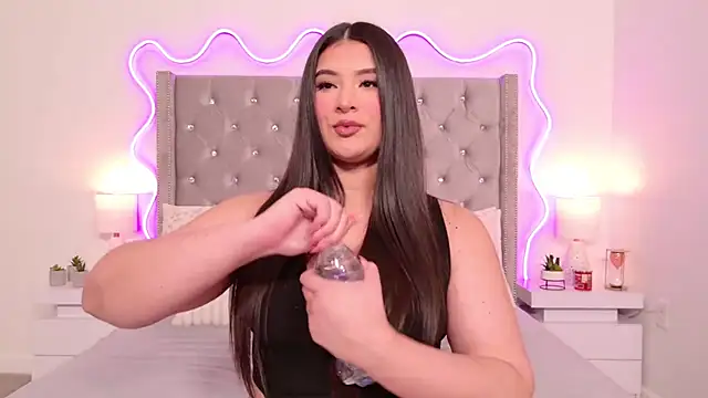 JuliaSUMMERS2022 online show from 11/15/25, 02:59