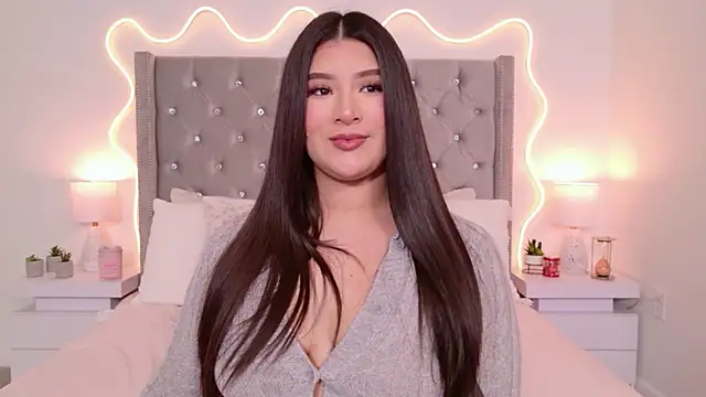 JuliaSUMMERS2022 online show from 03/31/26, 10:34