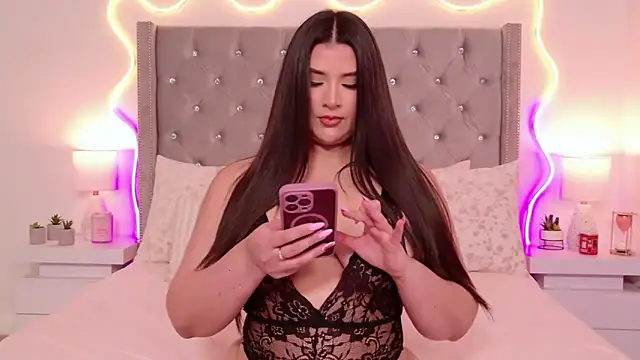 JuliaSUMMERS2022 online show from 02/07/26, 12:40