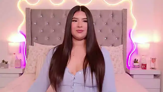 JuliaSUMMERS2022 online show from 01/16/26, 02:26