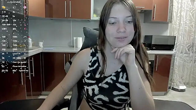  BondiXUrban  online show from 02/09/26, 04:54