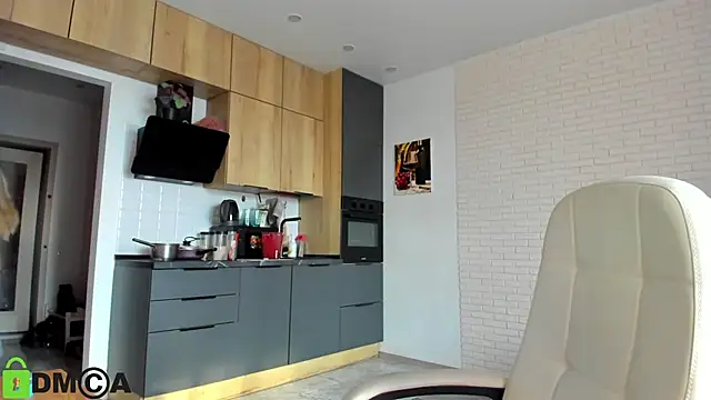  Alice Kitty online show from 10/24/25, 08:35