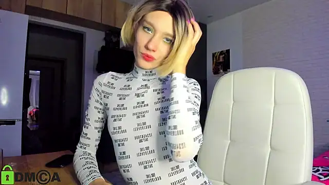 Snapshot of _Alice_Kitty chatting on 10/12/25, 05:03 Alice Kitty online show from 10/12/25, 05:03