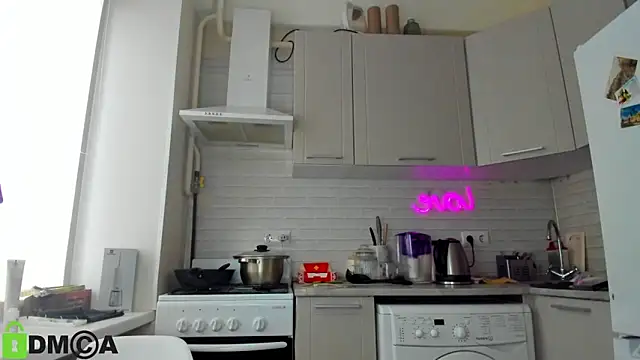 Snapshot of _Alice_Kitty chatting on 03/05/25, 01:39 Alice Kitty online show from 03/05/25, 01:39