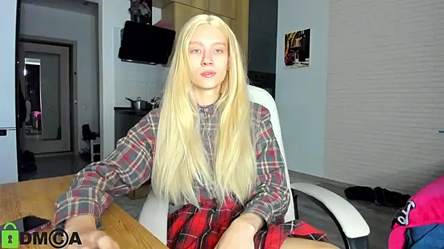  Alice Kitty online show from 10/30/25, 06:34