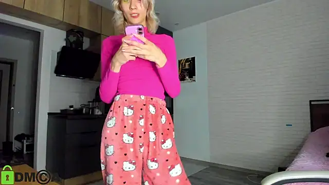  Alice Kitty online show from 11/18/25, 10:40