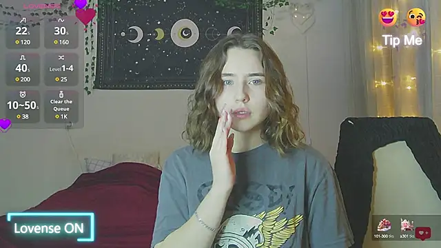 Snapshot of Aurora_workerr chatting on 12/27/24, 03:37 Aurora workerr online show from 12/27/24, 03:37