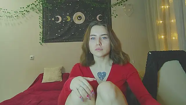 Snapshot of Aurora_workerr chatting on 12/30/24, 12:31 Aurora workerr online show from 12/30/24, 12:31