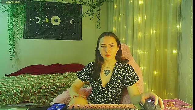 Aurora workerr online show from 12/21/25, 11:12