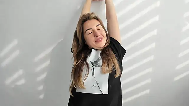 Summmmersky online show from 03/16/25, 06:42