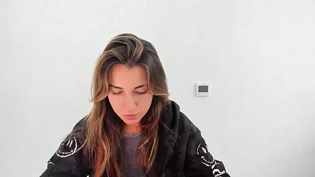 Summmmersky online show from 11/10/25, 01:38