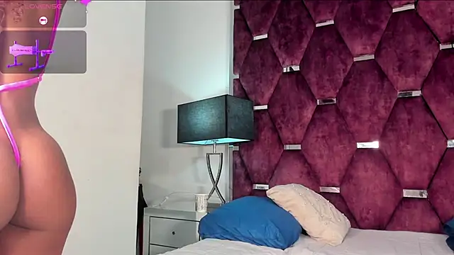 Paytonferrara online show from 01/12/26, 04:08