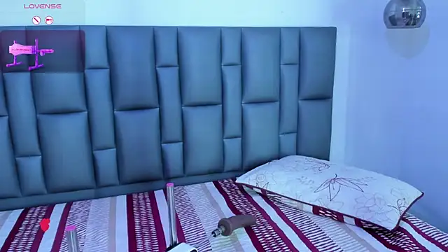 Snapshot of Abbyadams chatting on 12/04/25, 03:05 Abbyadams online show from 12/04/25, 03:05