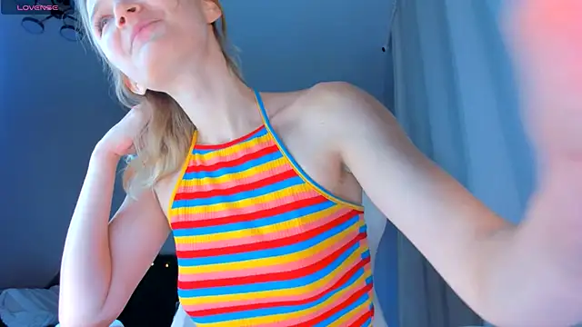 JennyWoody online show from 11/26/25, 02:22